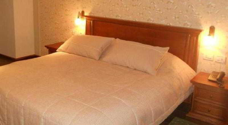 Vila Sigal Pogradec Bagian luar foto